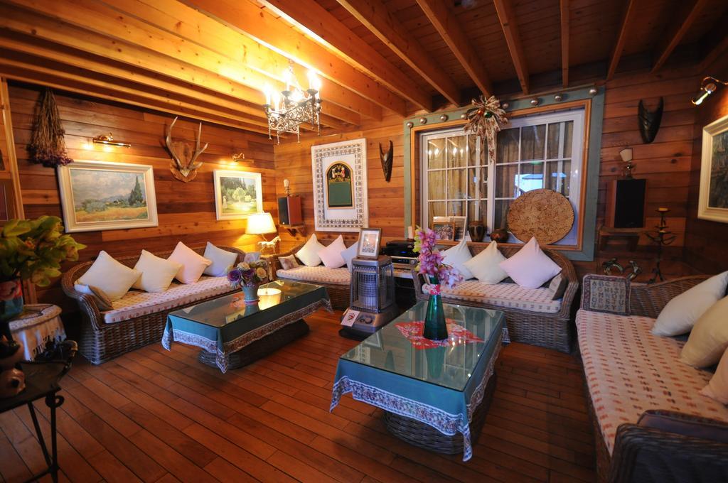 Cingjing Hanging Garden & Resort Ренай Стая снимка